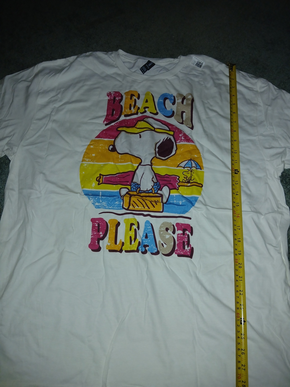 Gildan White Short Sleeve Tee with Colorful Snoopy 'Beach Please' Graphic